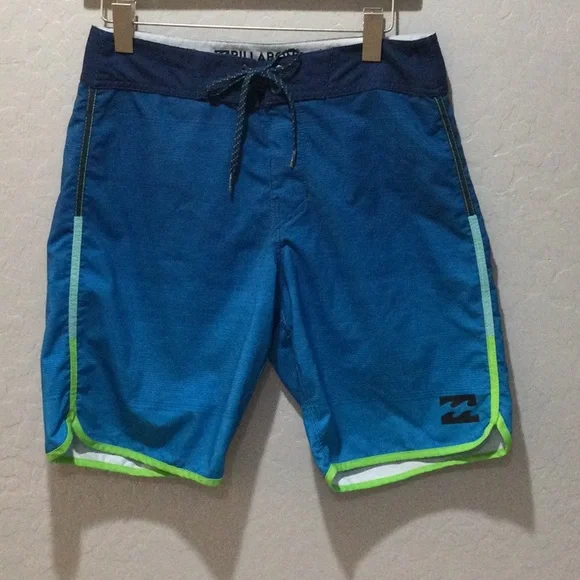 Billabong Board Shorts - Picture 1 of 4